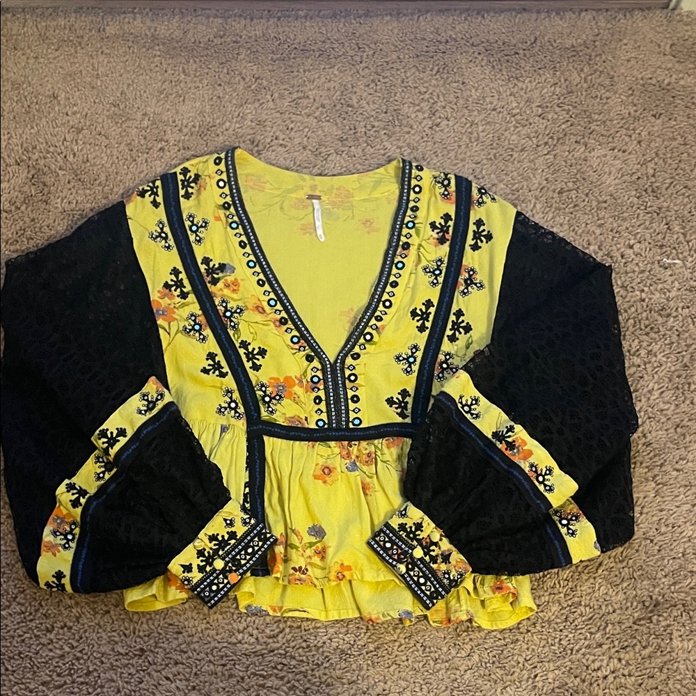 Free People Yellow Floral V-Neck Tunic with Black Lace Sleeves